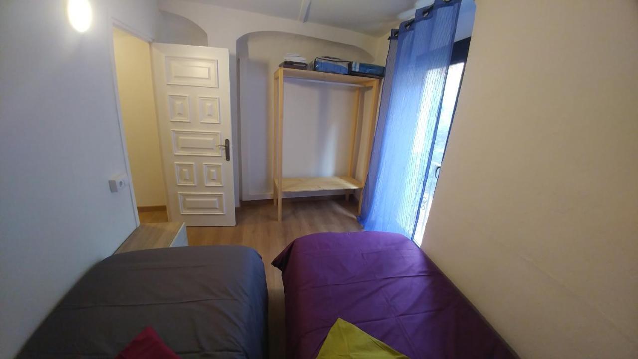Apt 2 Acollidor Al Centre Historic De Vic Aptgarbi Ngoại thất bức ảnh